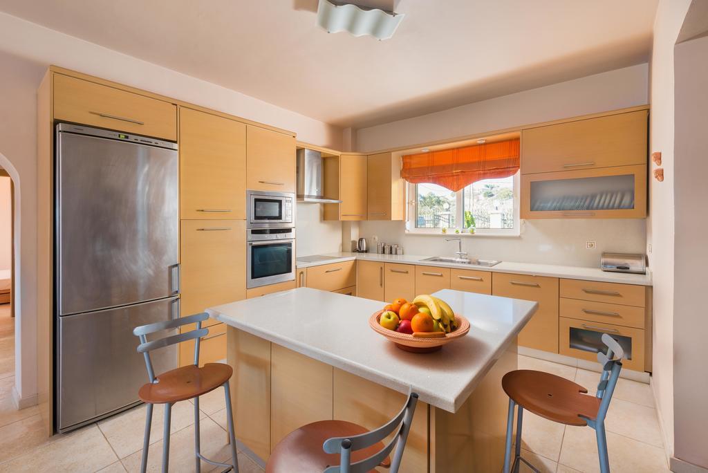 Marysol Luxury Villa Gennadi Bagian luar foto
